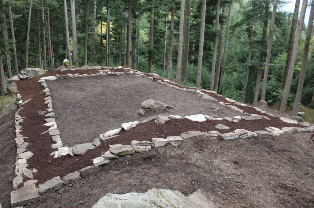 Abb. 01: Der Fundort „Heidenhaus“ im Herbst 2020 (Ardis GmbH).