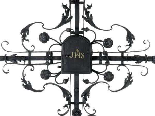 Das Rätsel um das Grabkreuz des Adolf Hild (1883-1954) – Museumsdirektor und&nbsp;Archäologe